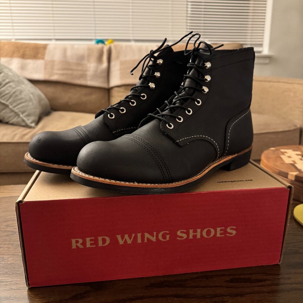 Red Wing Iron Rangers (black leather Men's 10.5)